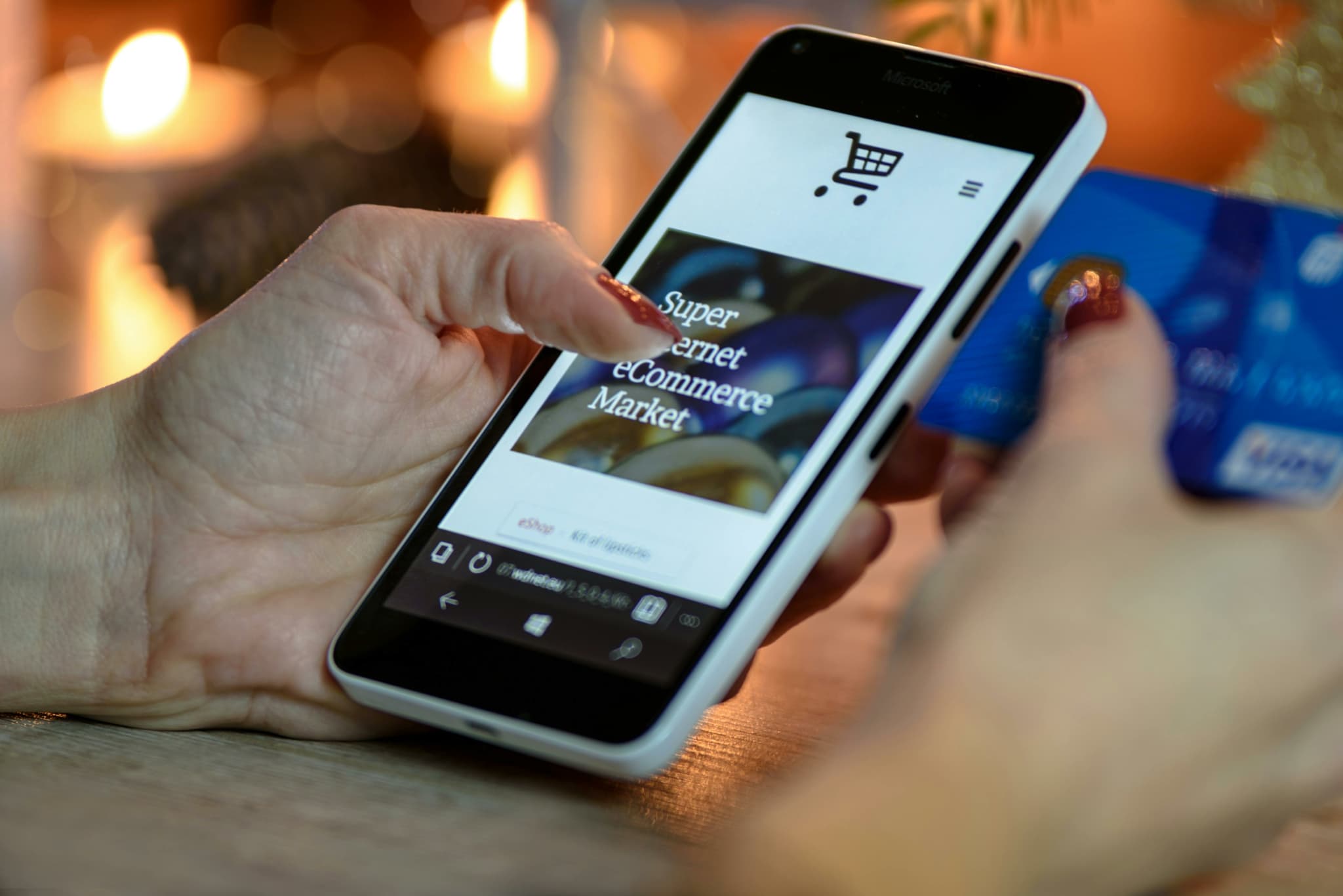 Customizing E-Commerce Platforms